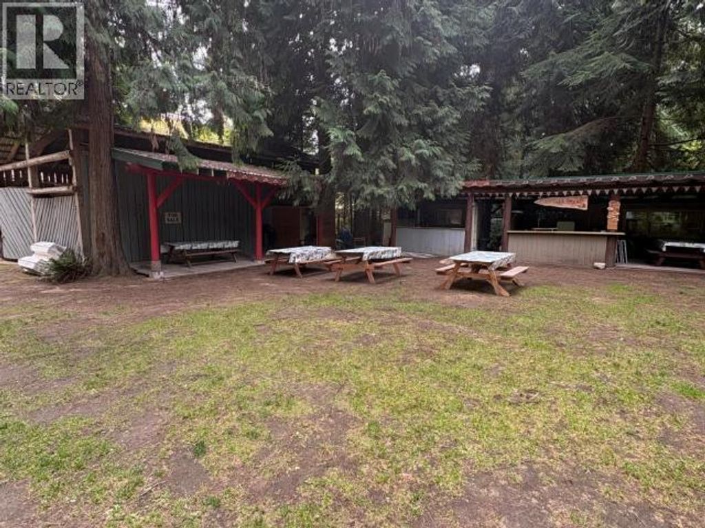 2786 Brian's Way, Savary Island