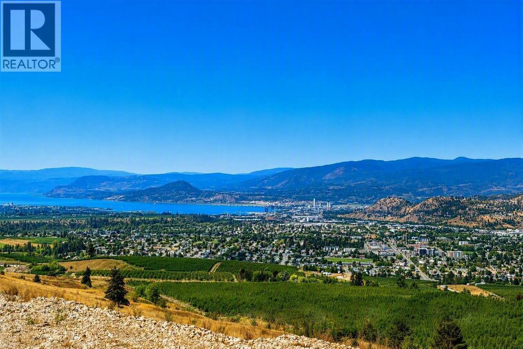 214 Turnberry Street, Kelowna