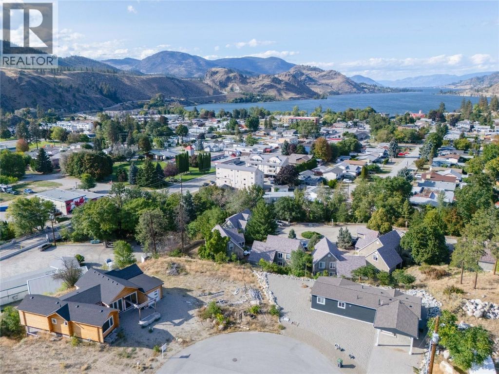 4844 Bassett Avenue, Okanagan Falls
