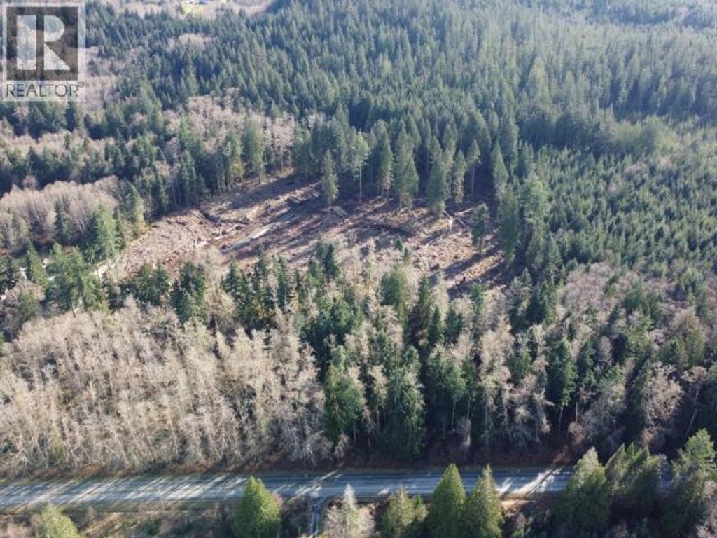 2224 Swan Road, Powell River