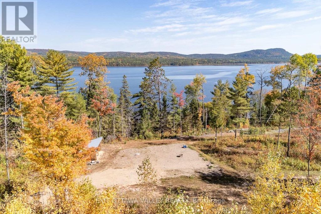 274 Mcanulty Road, Deep River