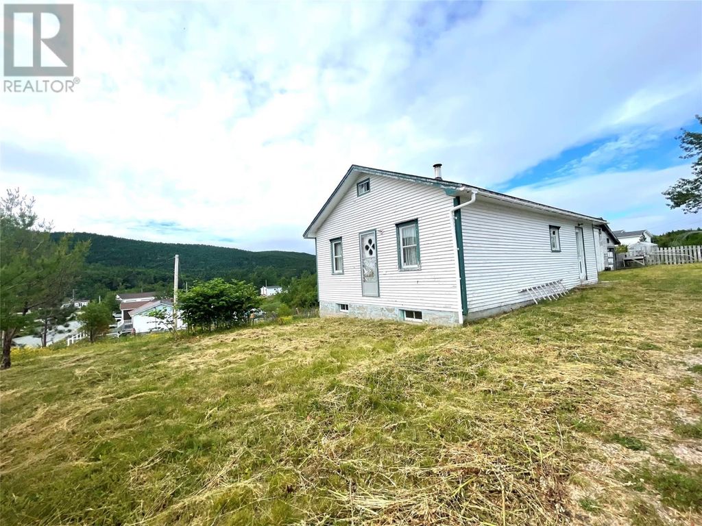 167 Fault Drive, Dover