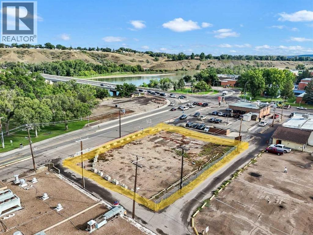 723 1 Street Se, Medicine Hat