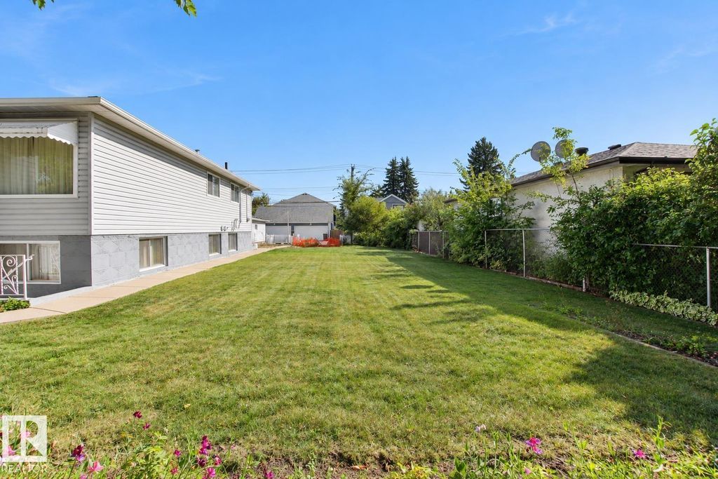 10337 80 Street Nw, Edmonton