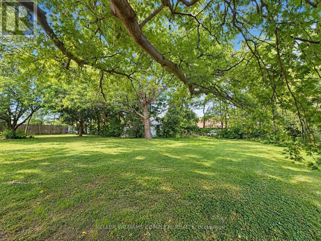 N/a Bunting Road, St. Catharines (e. Chester)