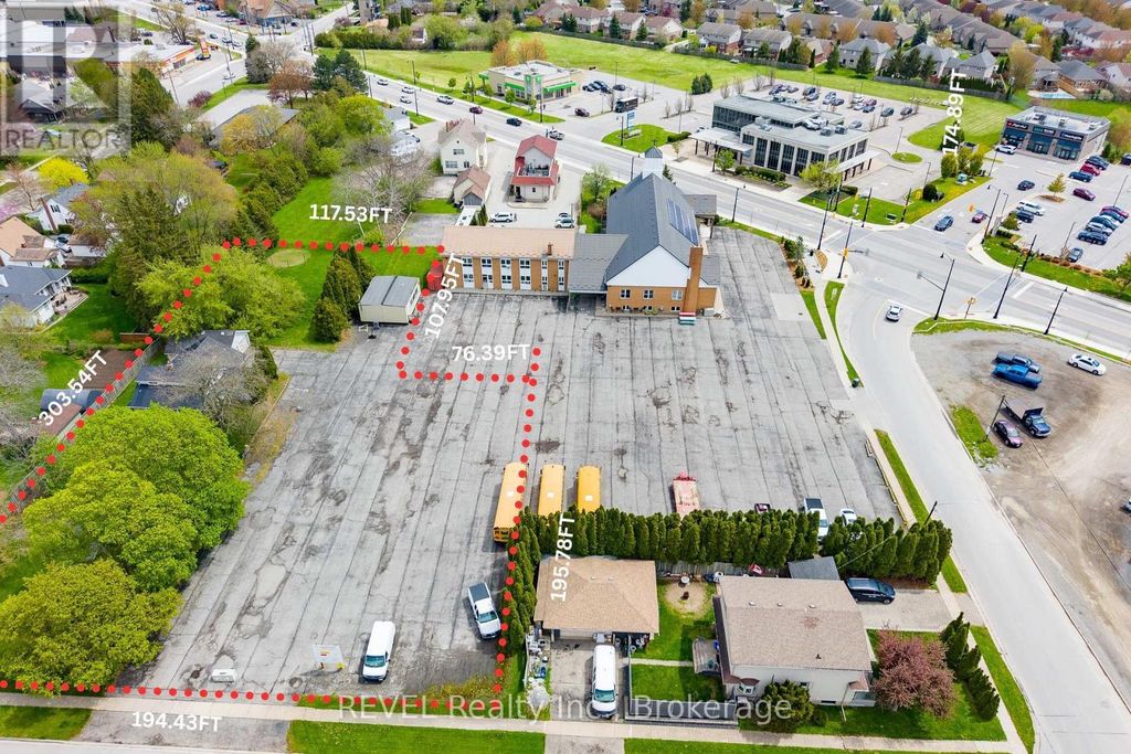 8 Elden Street, Niagara-On-The-Lake (virgil)