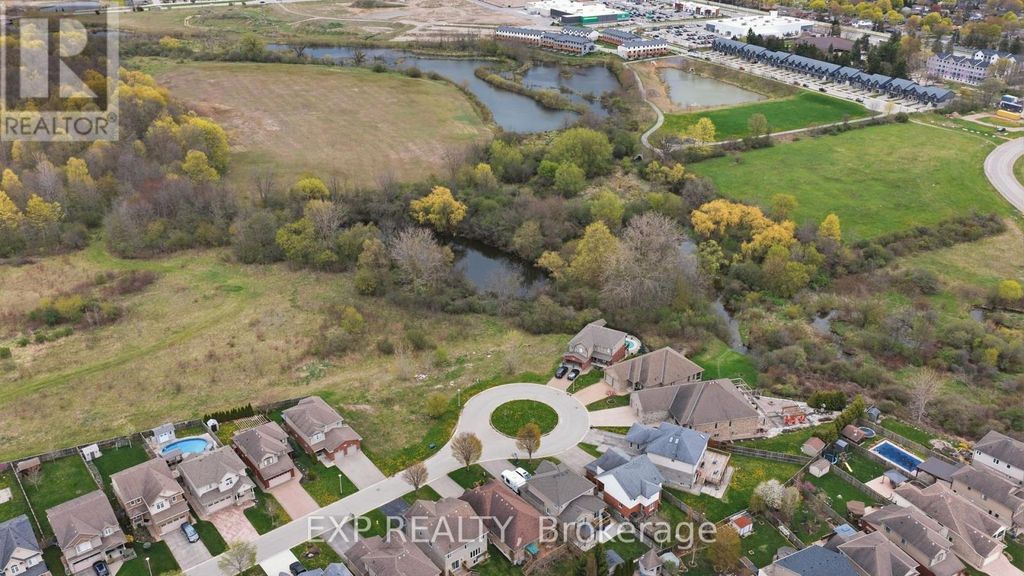 1604 Vandusen Court, London North (north C)
