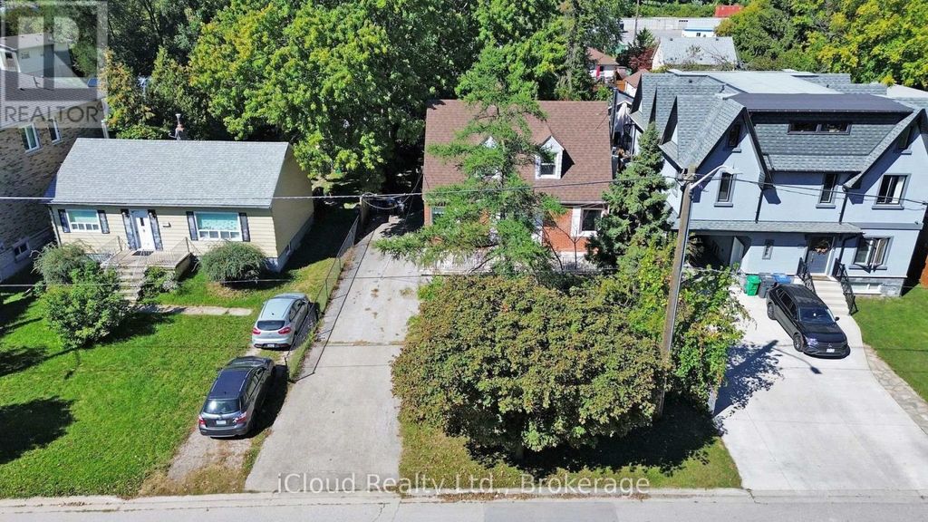 1321 St. James Avenue, Mississauga (lakeview)