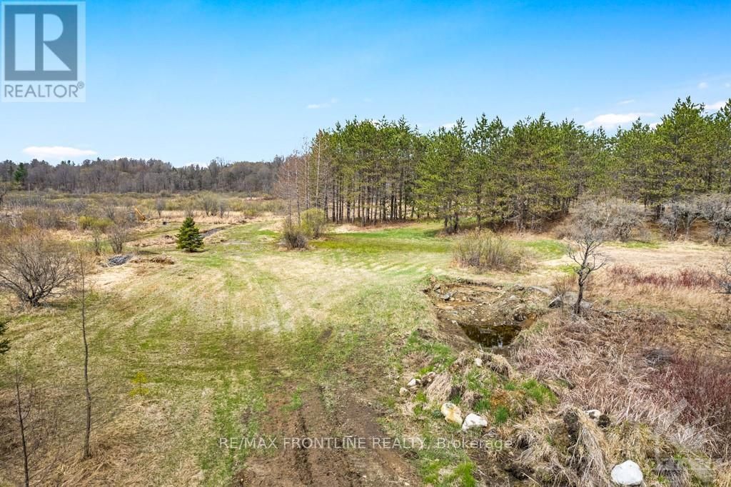 470 11th Line S Sherbrooke Road, Tay Valley