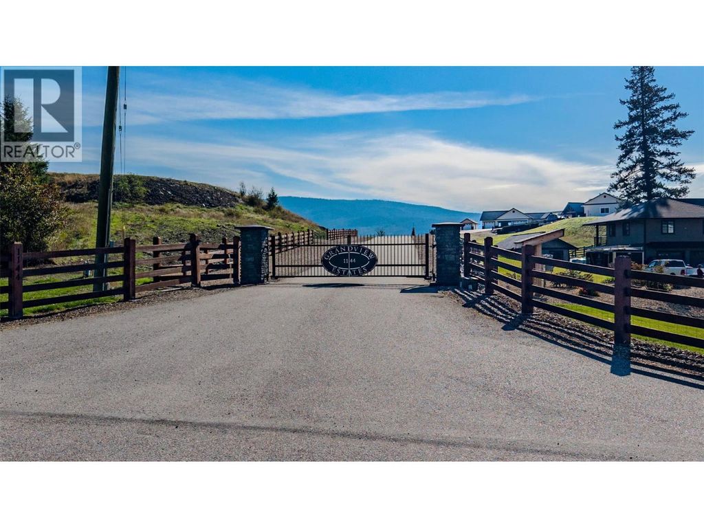 1144 Page Road Unit# 2, Armstrong