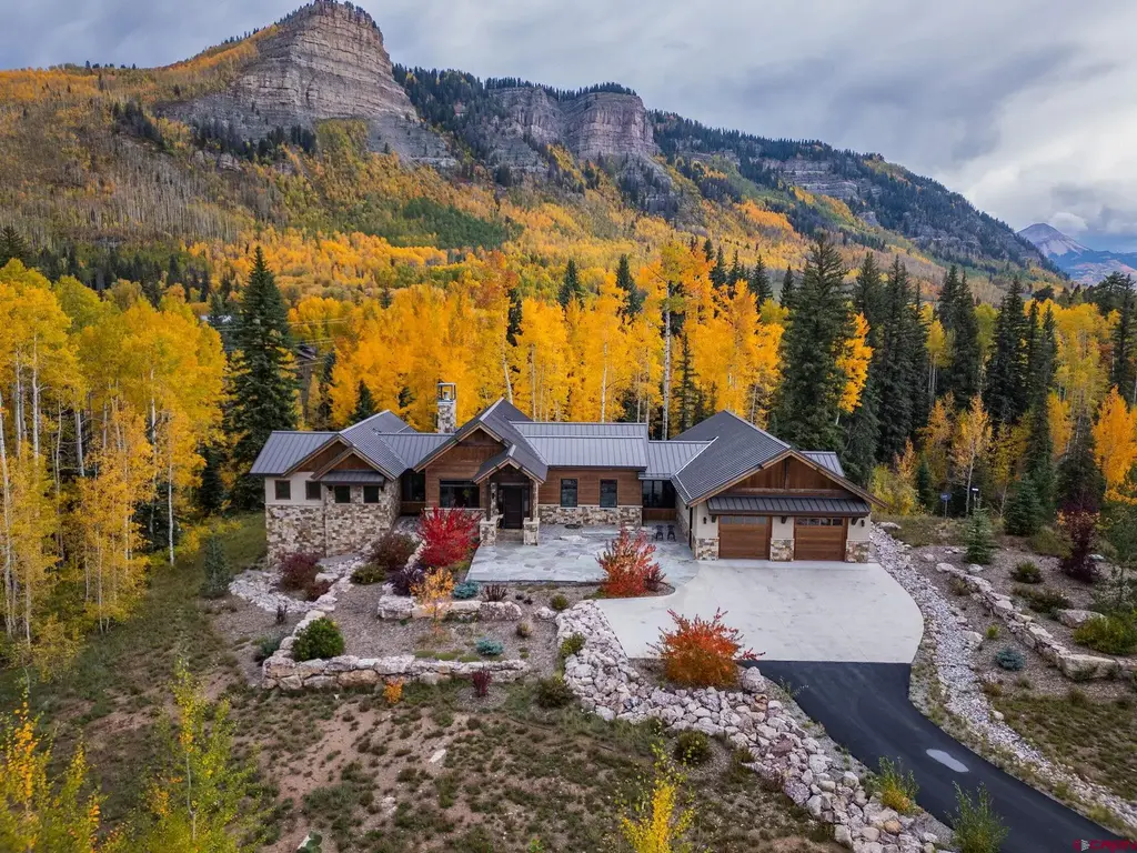 212 Two Dogs Trail, Durango