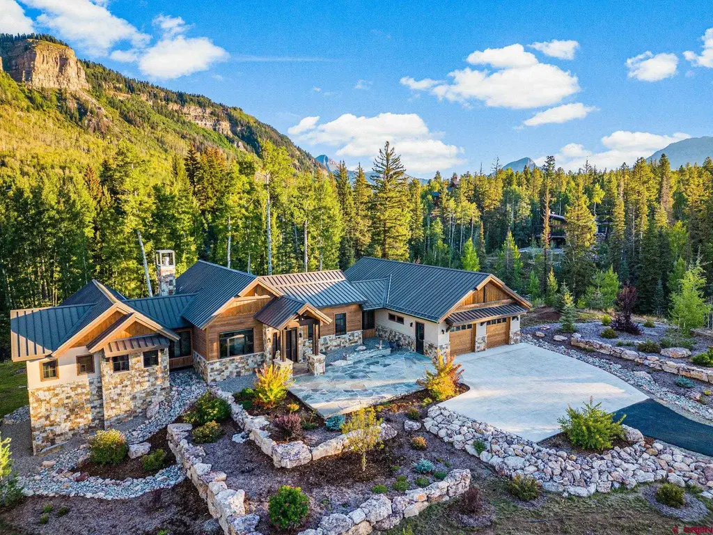 212 Two Dogs Trail, Durango