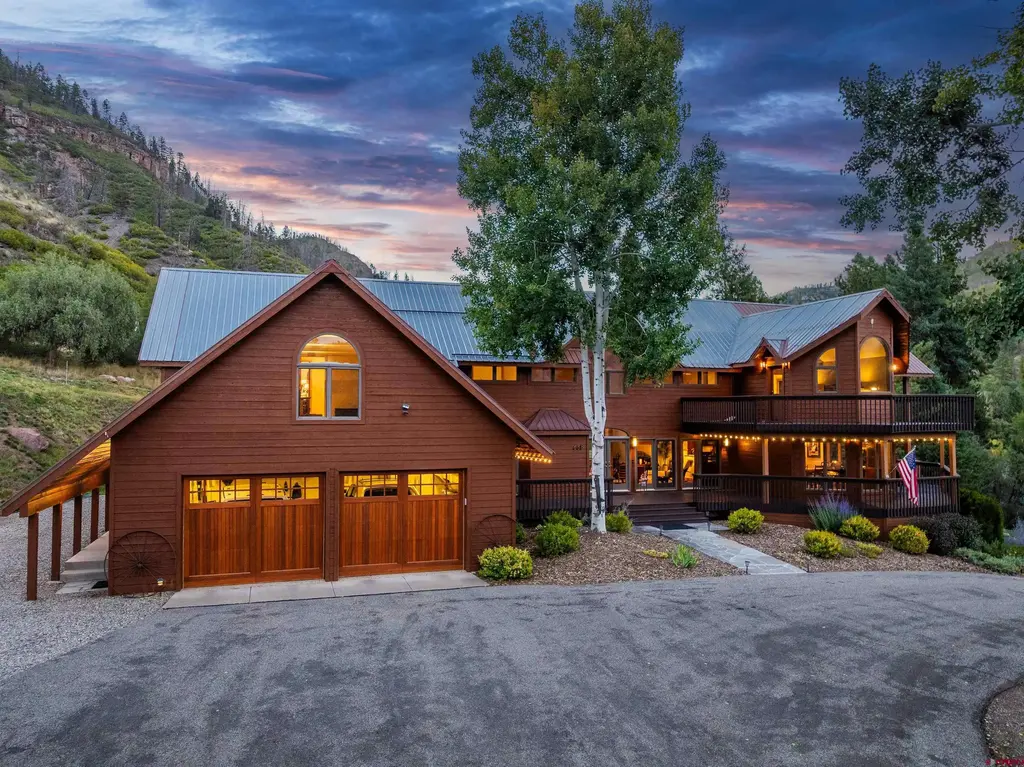 668 County Road 202, Durango