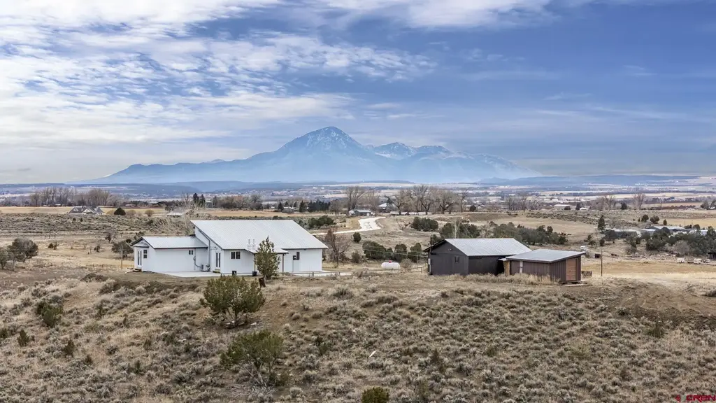22363 Highway 184, Lewis