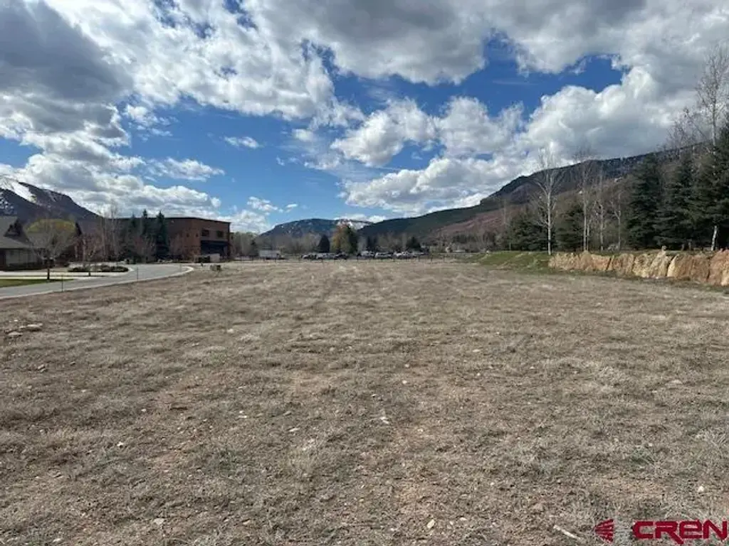 380 & 390 Trimble Crossing Drive, Durango