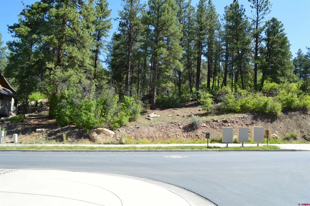 1000 Twin Buttes Ave., Durango