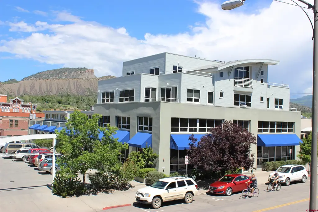 679 E 2nd Avenue E2a/e2b, Durango