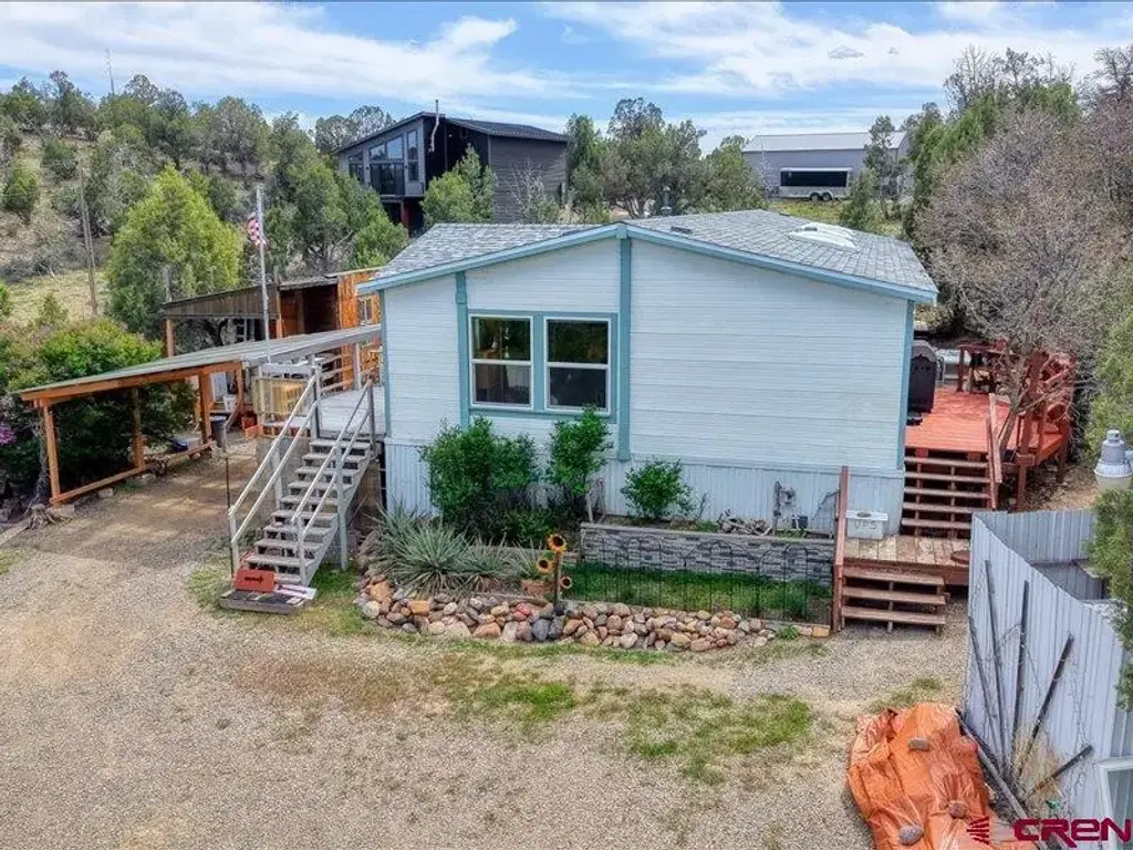 274 Deer Park, Arboles