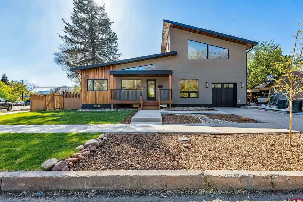 1717 E 2nd Avenue, Durango