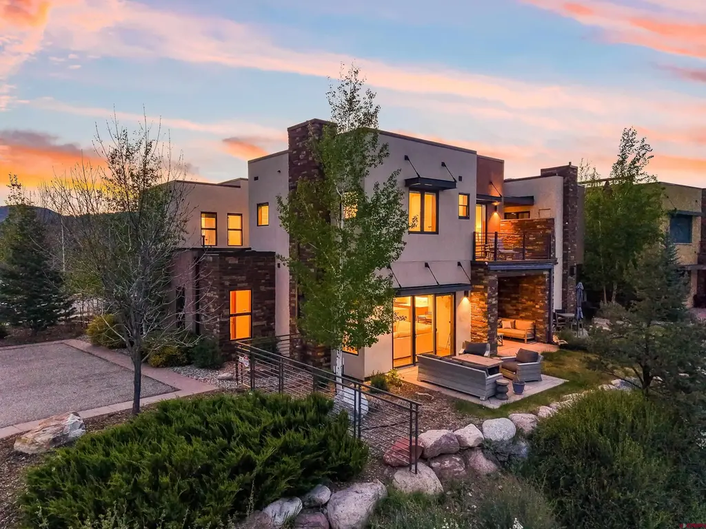 239 Rock Point Drive B, Durango