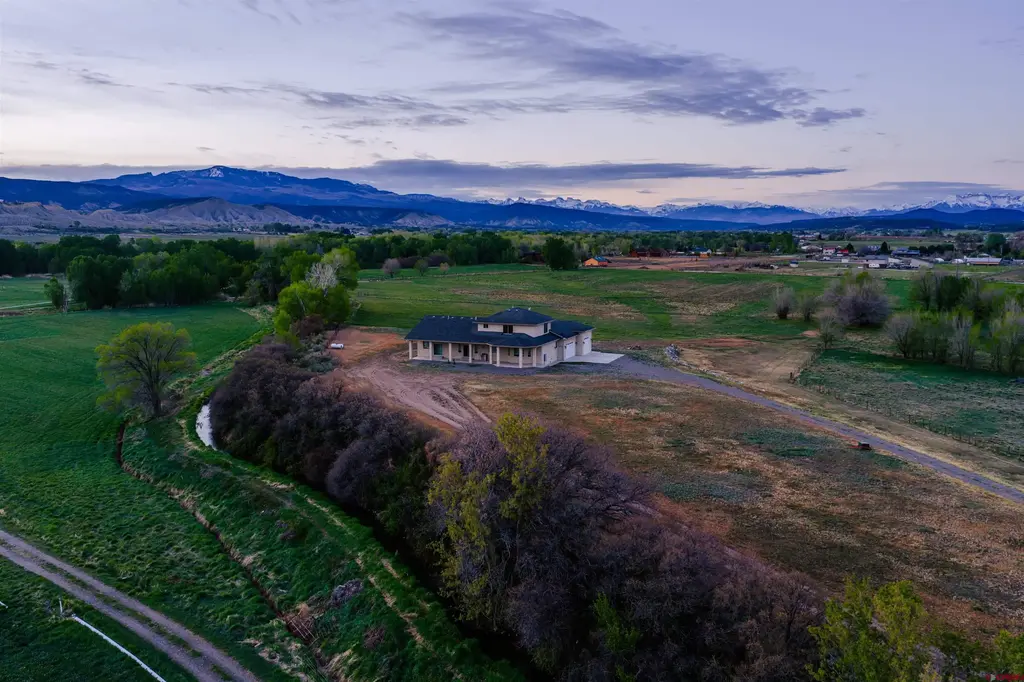 66368 Riverside Road, Montrose