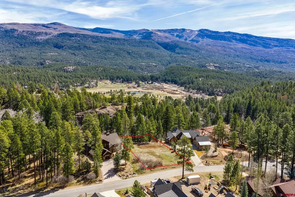 211 Cliffs Edge Drive, Durango