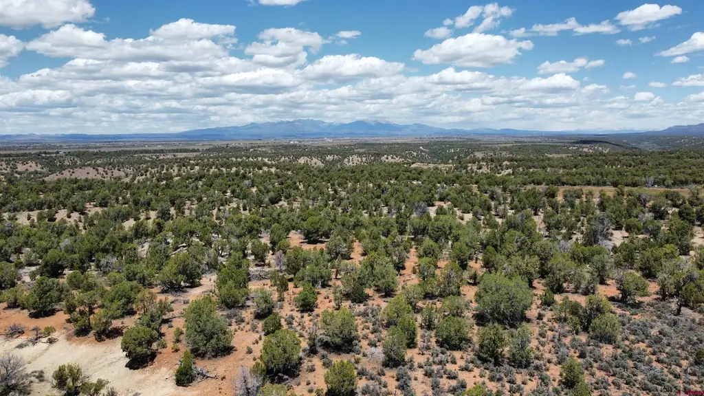 4001 Cr 136, Hesperus