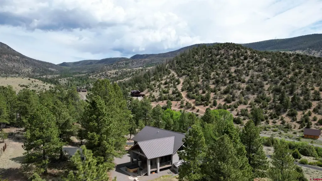 23 Bear Cub Hollow, South Fork