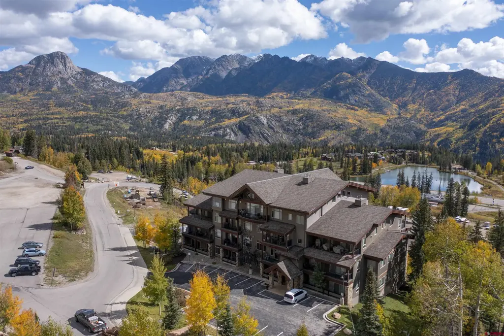 545 Skier Place #305, Durango