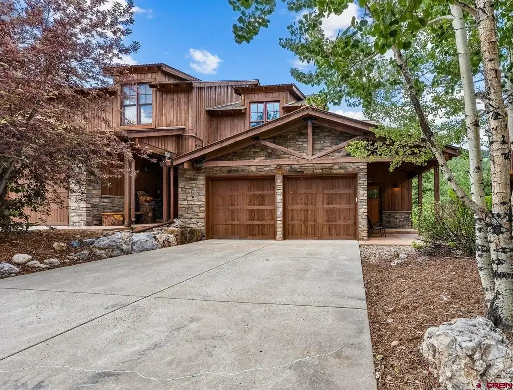 102 Limestone Ct, Durango
