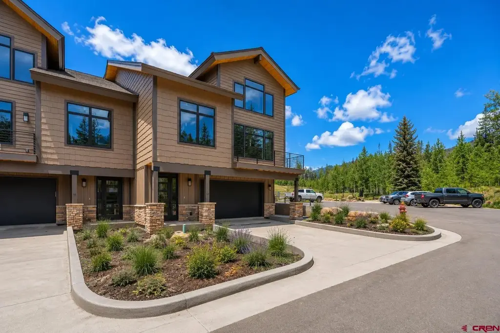 512 Grayrock Circle Bldg 5e, Durango