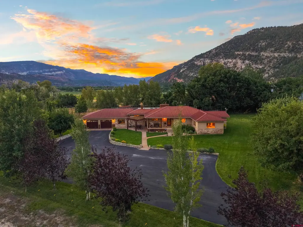1051 County Road 250, Durango