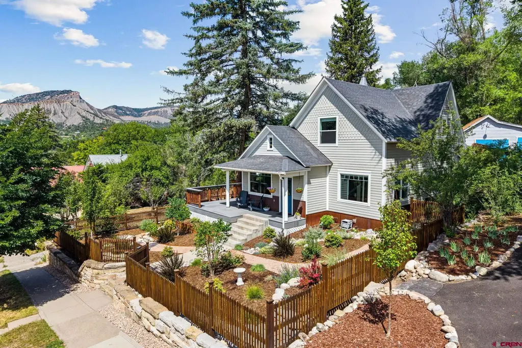 477 E 11th Street, Durango