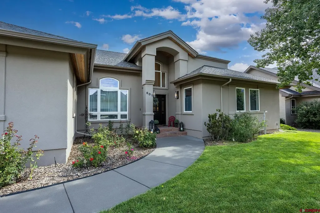 601 Horse Thief Lane, Durango