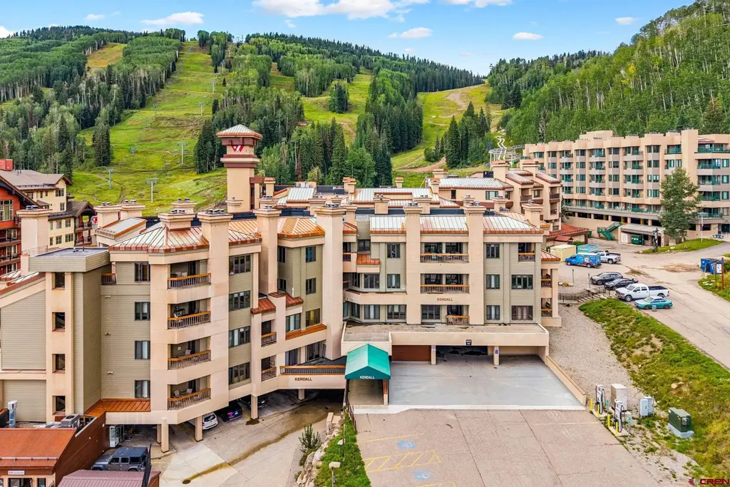 71 E Needles 547, Durango