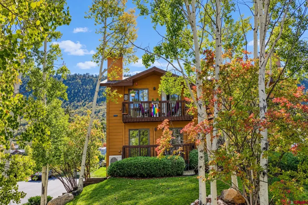 306 Hillcrest Drive 303, Durango