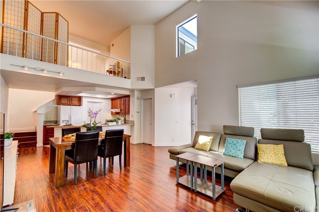 Photo of Listing #OC20096366