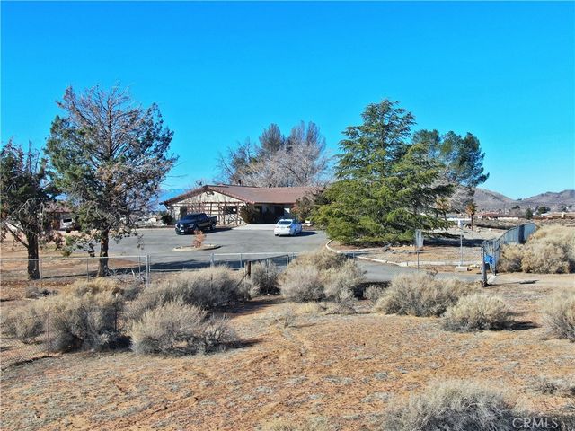 22149 Waalew Road, Apple Valley