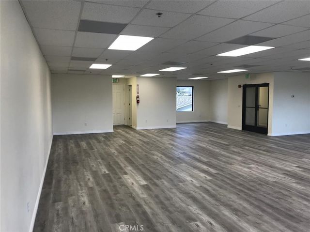 18270 Siskiyou Road # 2, Apple Valley