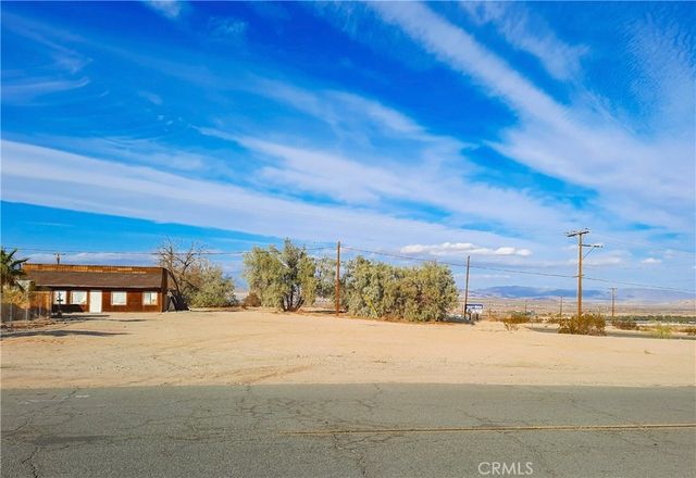 5654 Adobe Road, 29 Palms