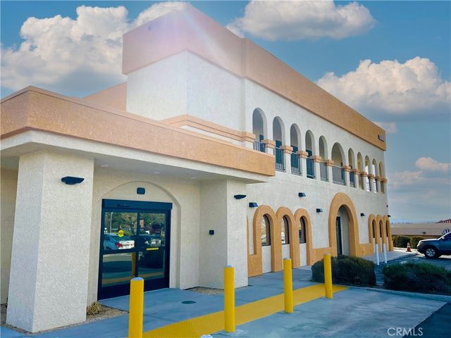 15099 Kamana Road, Apple Valley