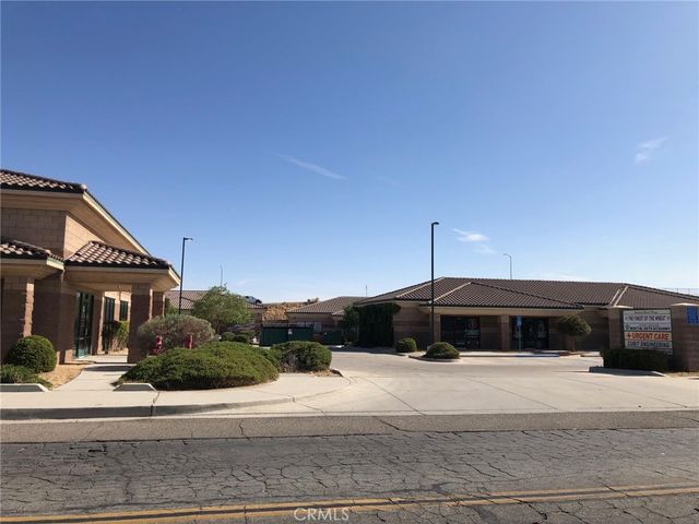 16490 Walnut Street, Hesperia