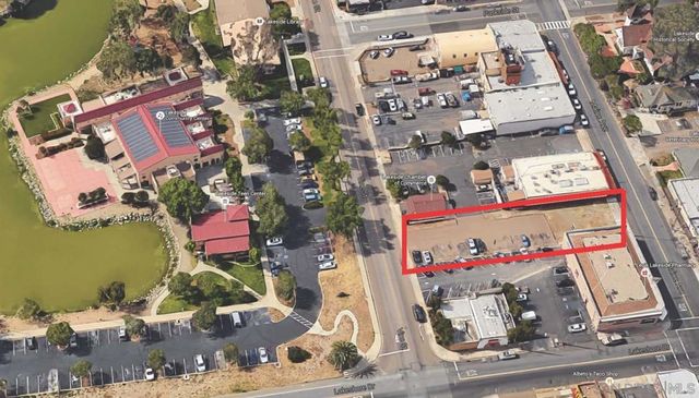 9924 Vine Street, Lakeside