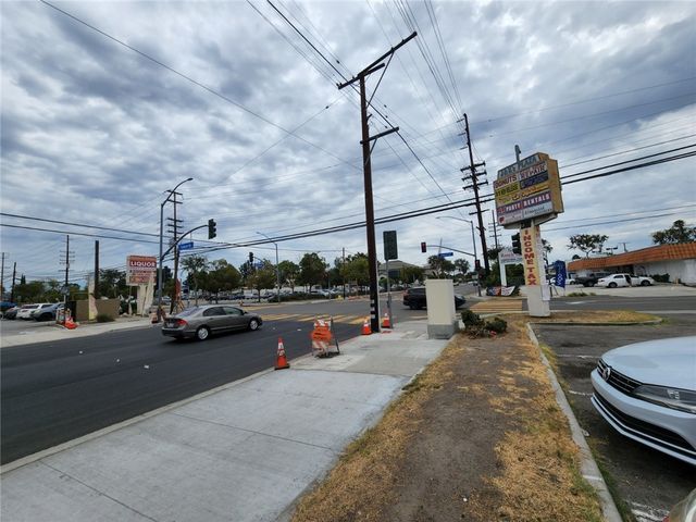 2300 W Valencia Drive, Fullerton