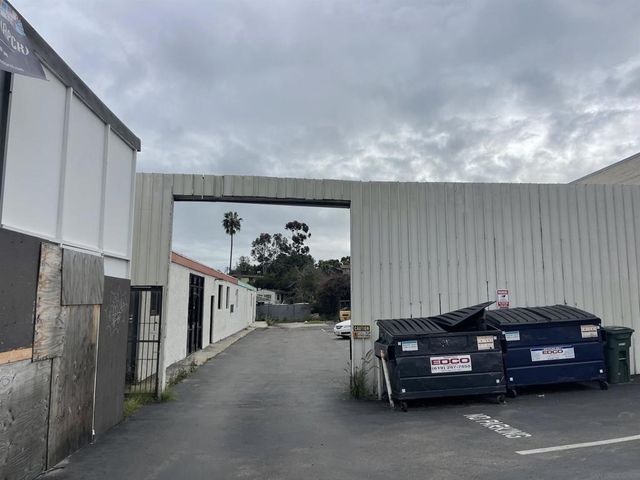 7841 El Cajon Blvd, La Mesa