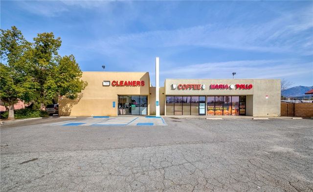 34112 County Line Road, Yucaipa