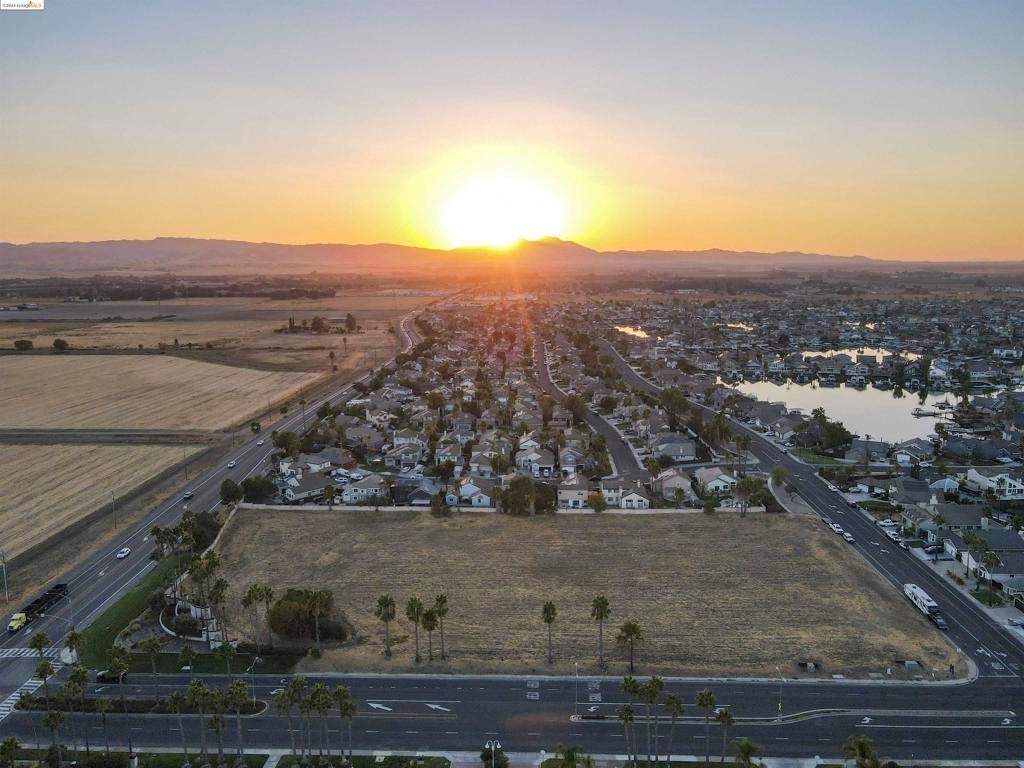 Photo of Listing #41074316