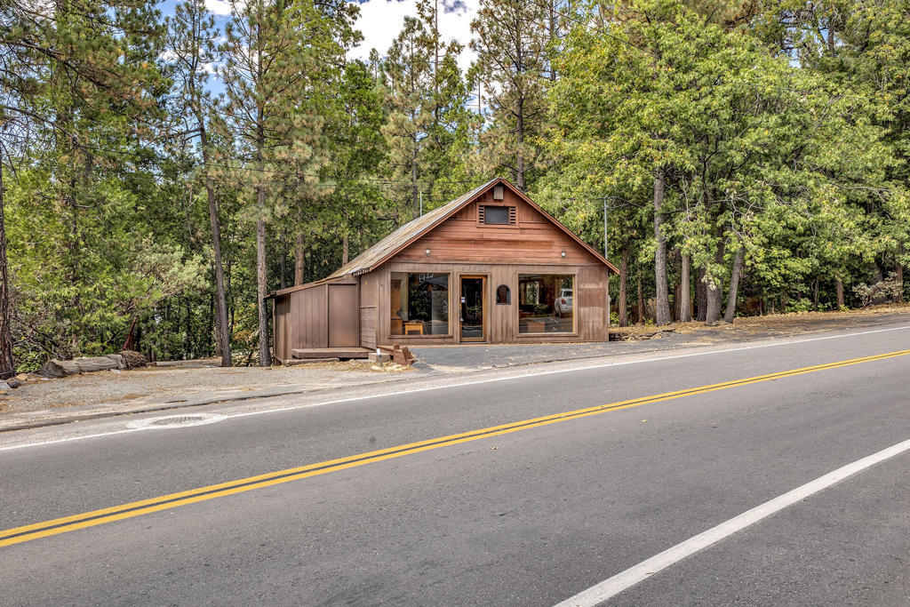 54730 Circle Drive, Idyllwild