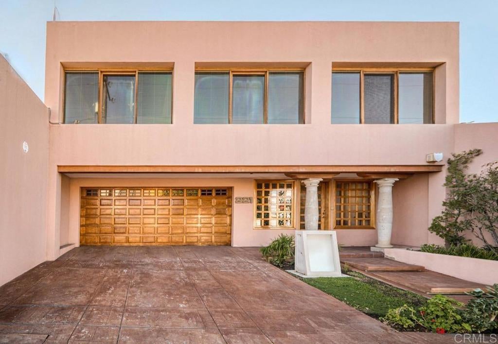 Photo of Listing #PTP2406177