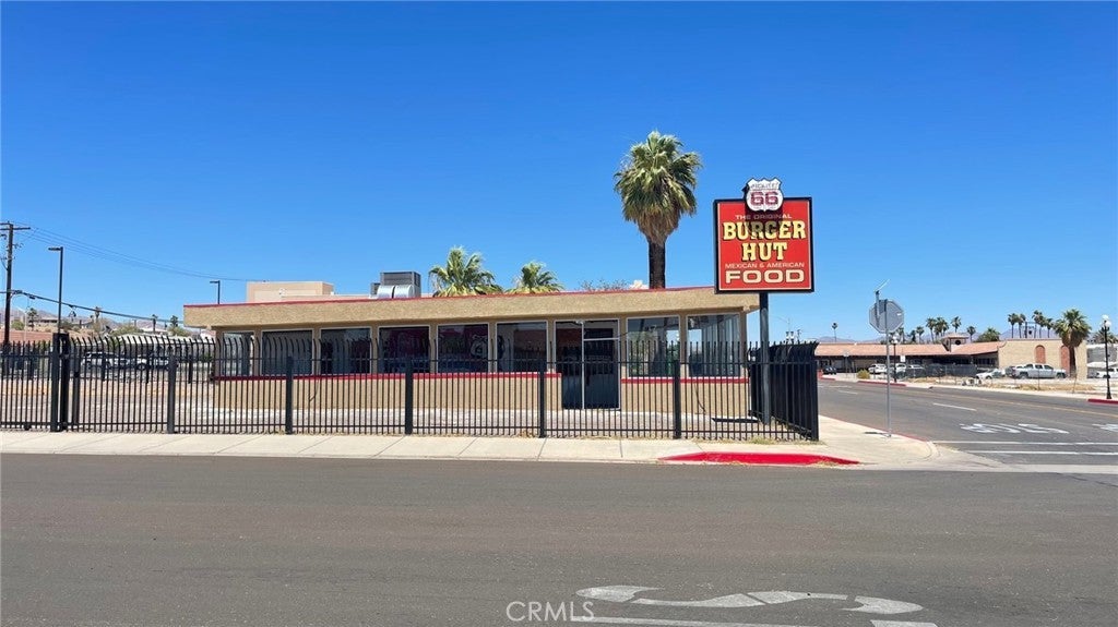 701 Broadway Street, Needles